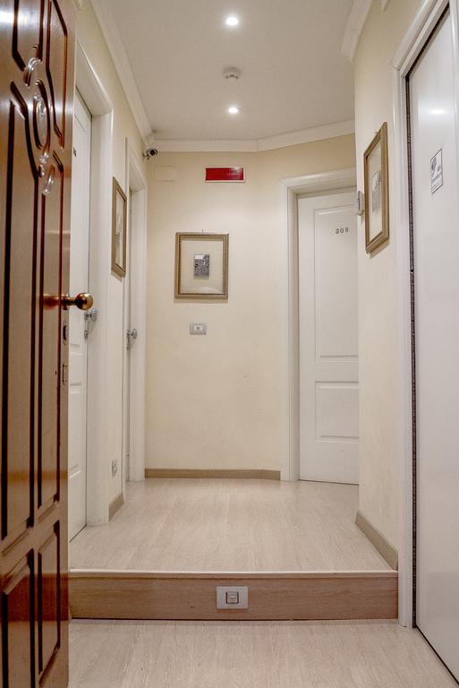 Booking House Рим Екстер'єр фото