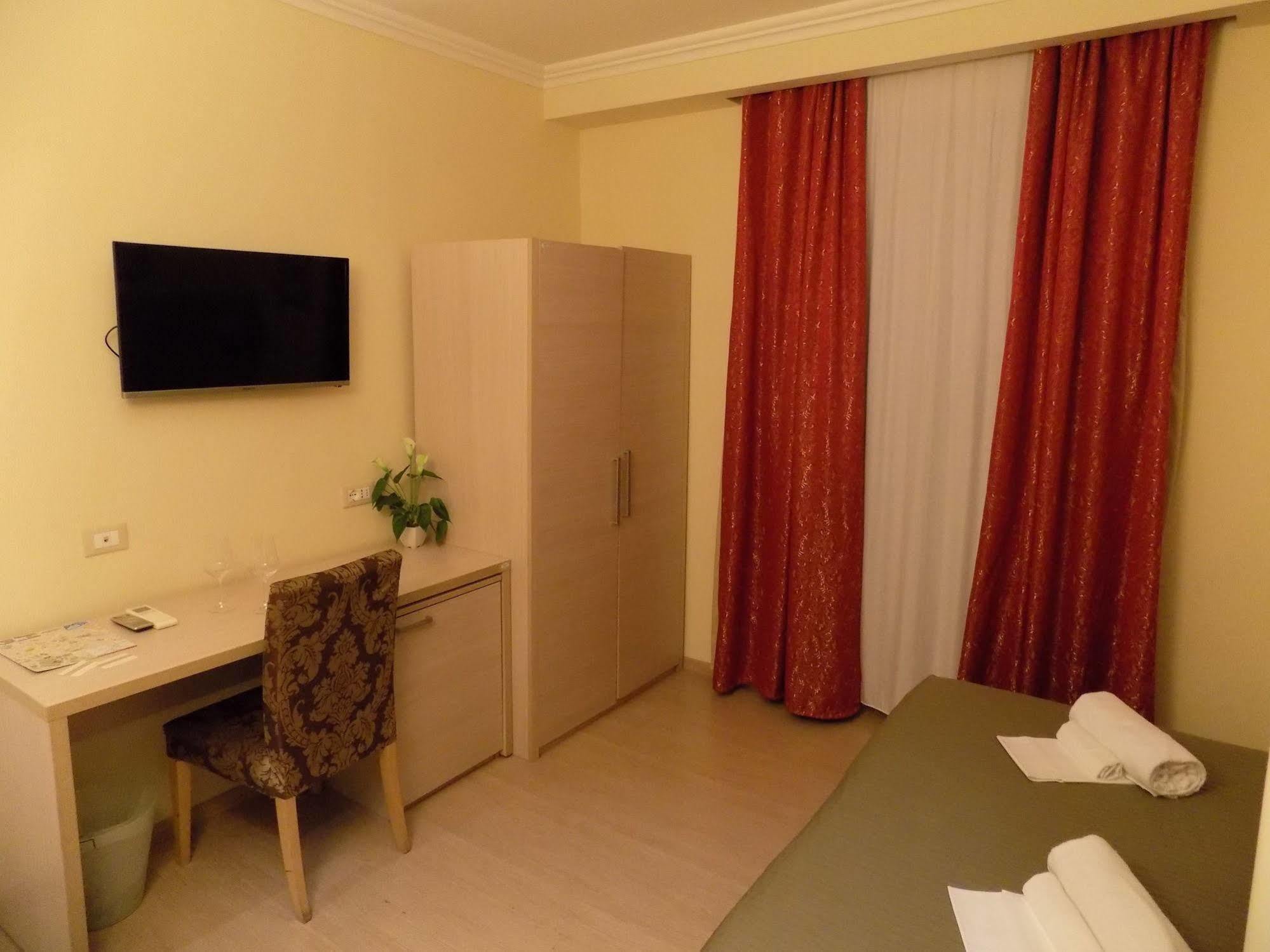 Booking House Рим Екстер'єр фото