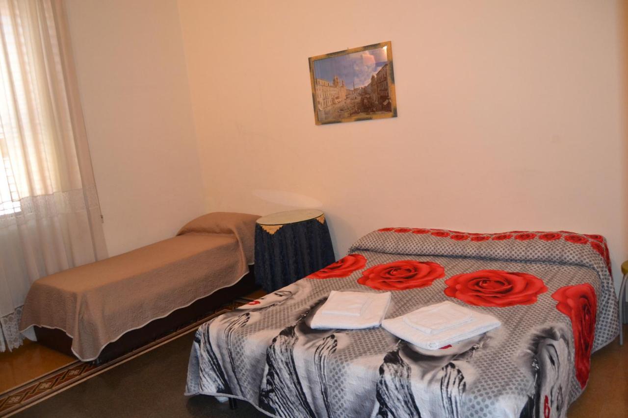 Booking House Рим Екстер'єр фото